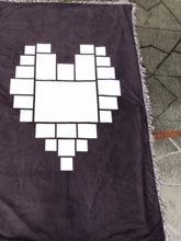 Load image into Gallery viewer, Heart Photo Panel Blanket
